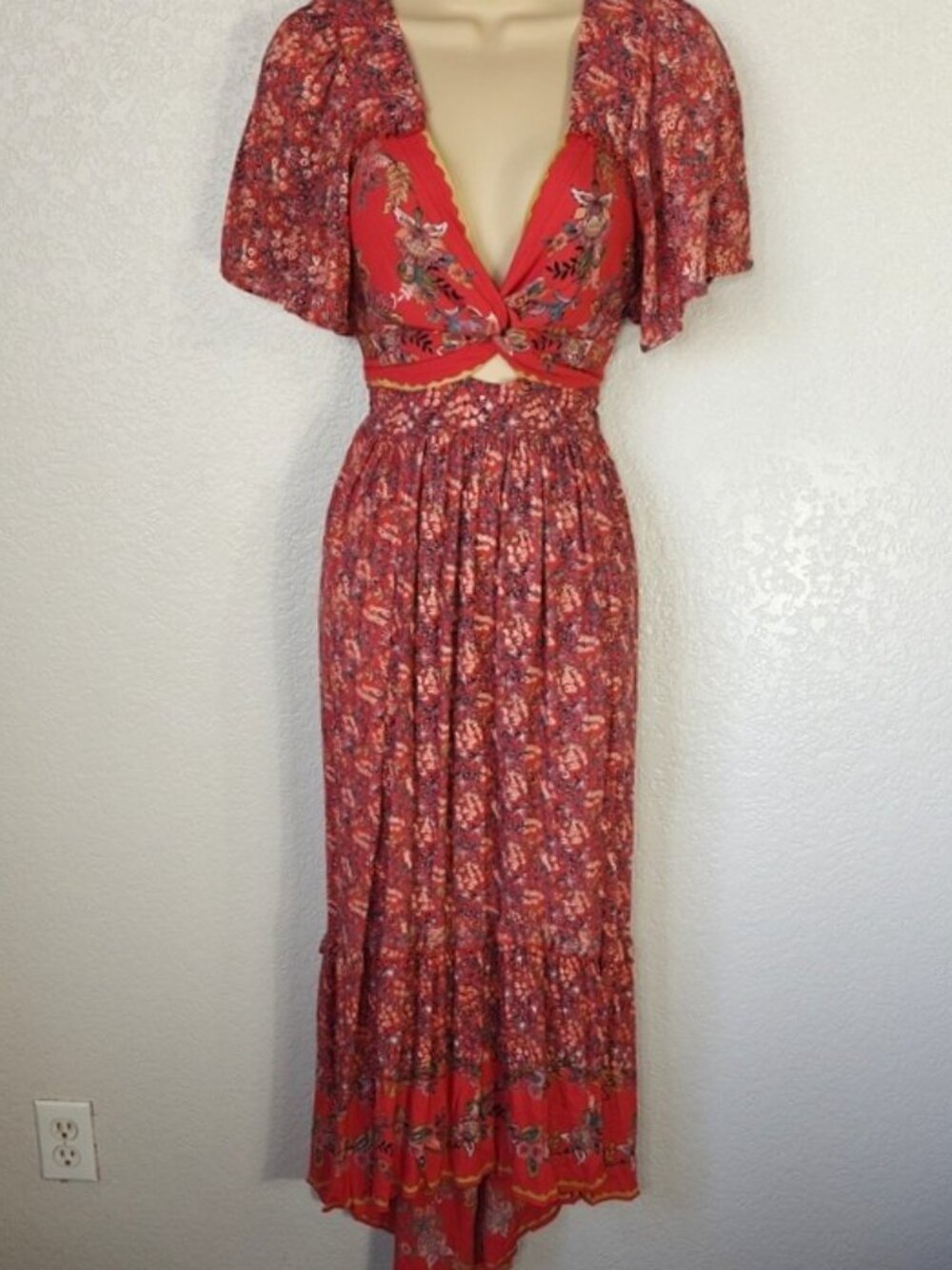 Angie Sz M Dress Short Sleeve Twist Front Side Slit Smocked Back Red Boho Maxi
